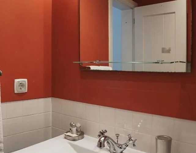 Vakantiehuis Breathtaking Beachfront House *