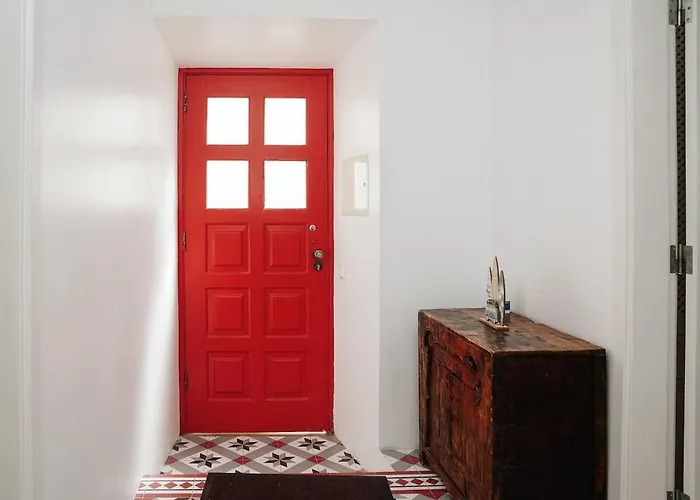 Breathtaking Beachfront House Vakantiehuis *