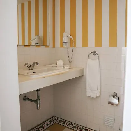 Breathtaking Beachfront House *