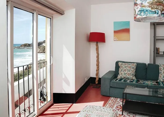 Breathtaking Beachfront House *