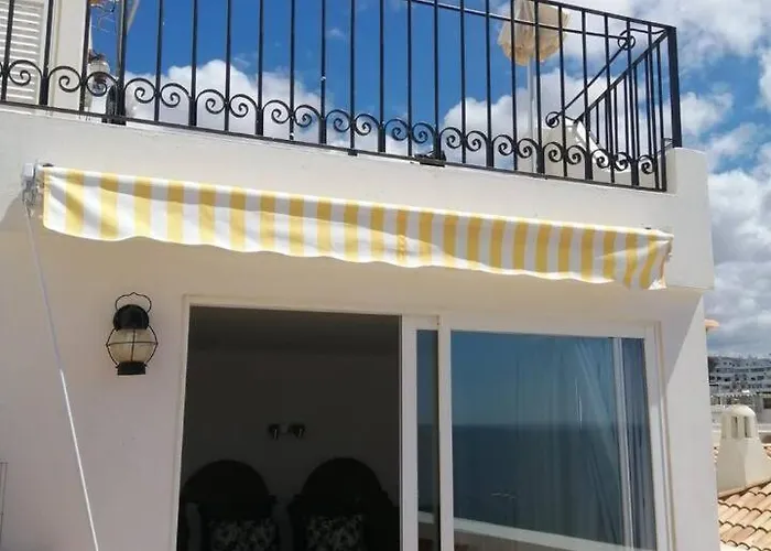 Breathtaking Beachfront House *